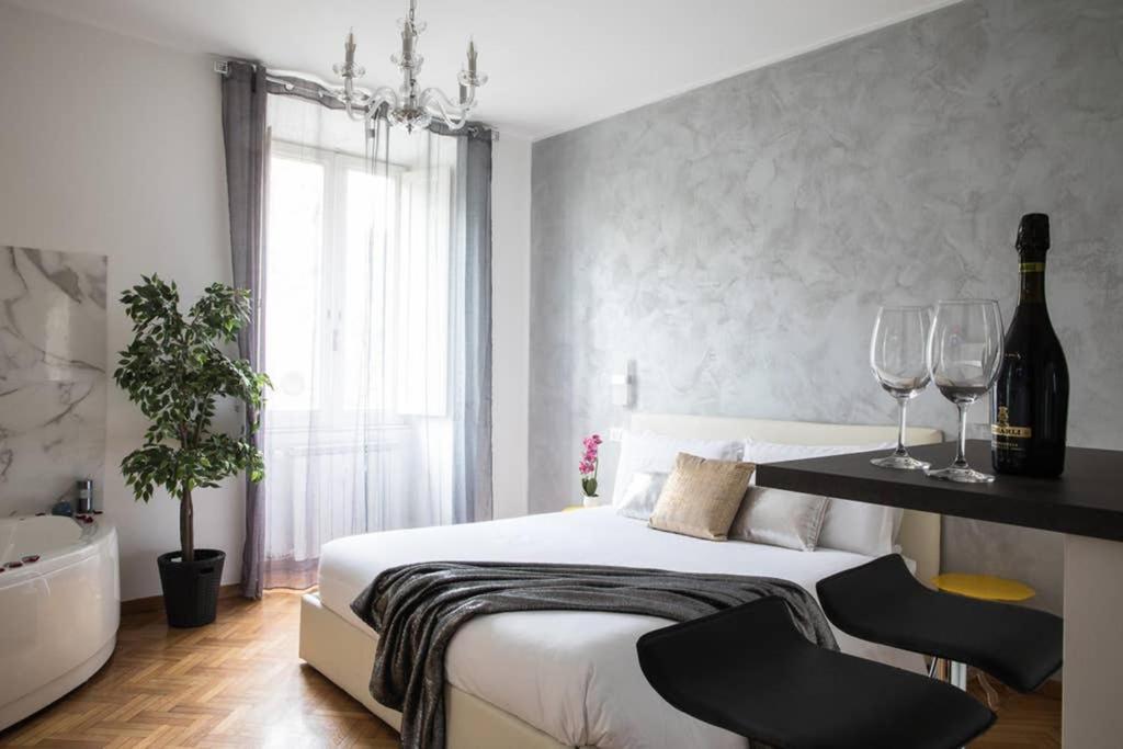 Silver Luxury Jacuzzi Suite Trastevere - Top Collection Рим Экстерьер фото